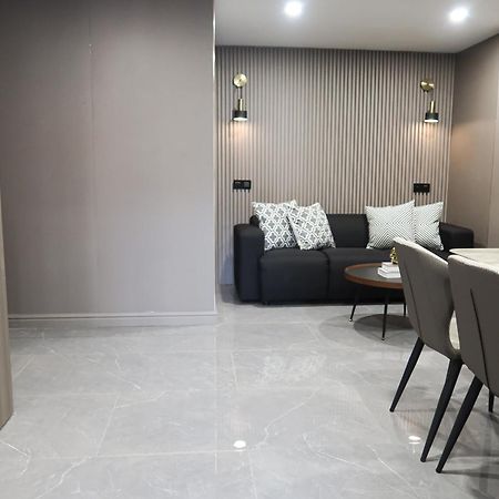 Recharge Studio Apartment & Suites Szingapúr Szoba fotó